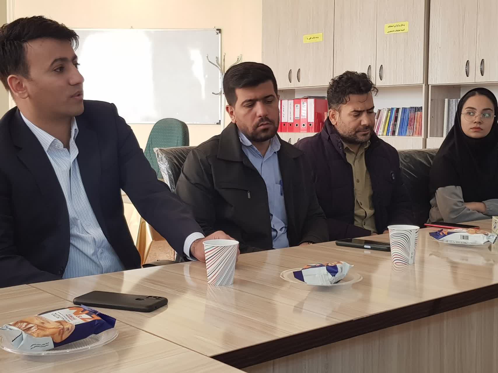 انتخابات سرپرست کمیته تحقیقات دانشجویی دانشگاه با حضور مدیر پژوهشی دانشگاه و همکاران حوزه پژوهشی همچنین اعضای شورای مرکزی کمیته برگزار شد
